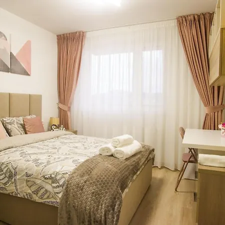 Apartment Luxury - Urban Plaza - Mountain View Brasov